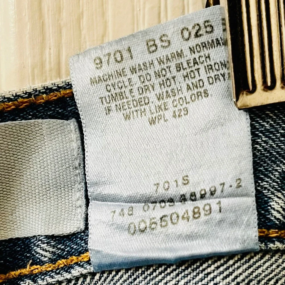 VTG Levi's 550 Relaxed Fit Jeans 2003 Y2K Mens 38x30 Medium Stonewash Blue
